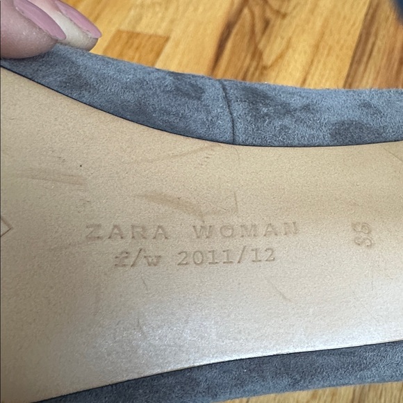 ZARA WOMAN NWT  Taupe Suede 38 /7.5 US. With 5” chrome heel and 1.25” platform.